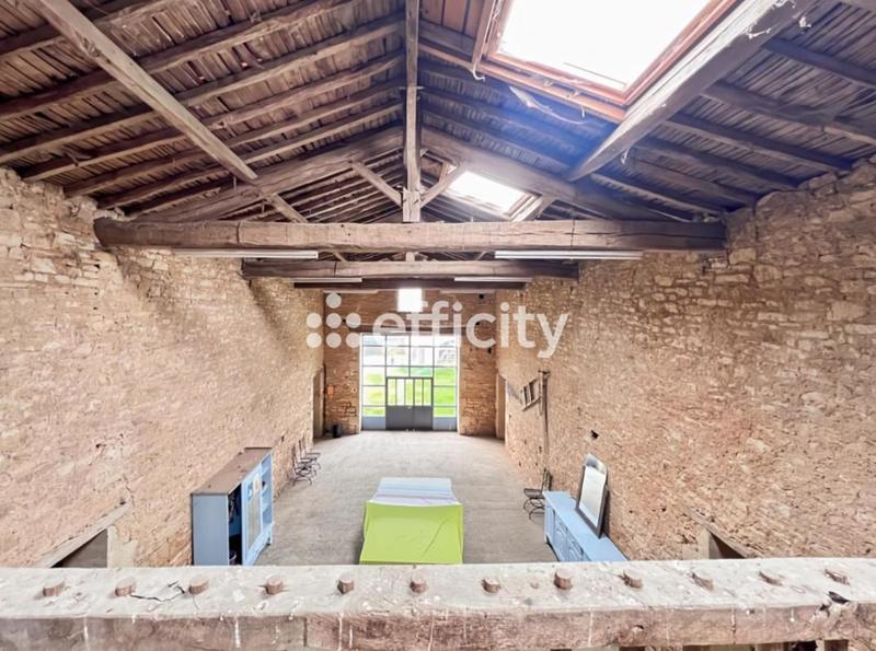 Demeure - 415 m² - 16 pièces