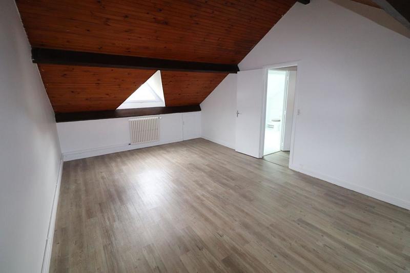 Maison - 185 m² - 8 pièces
