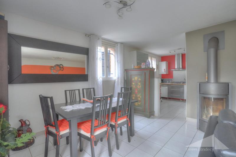Maison - 101 m² - 5 pièces