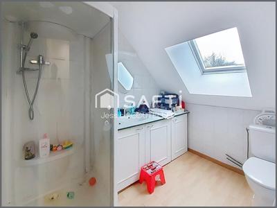 Maison - 85 m² - 5 pièces