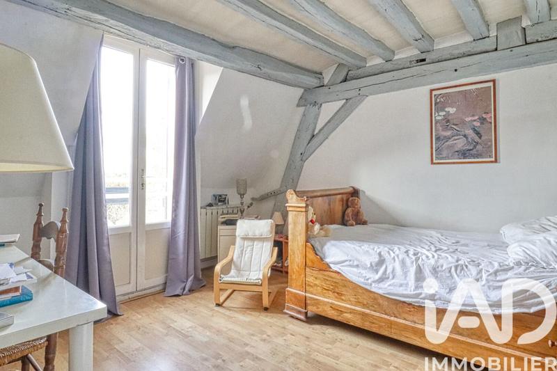 Maison - 376 m² - 9 pièces