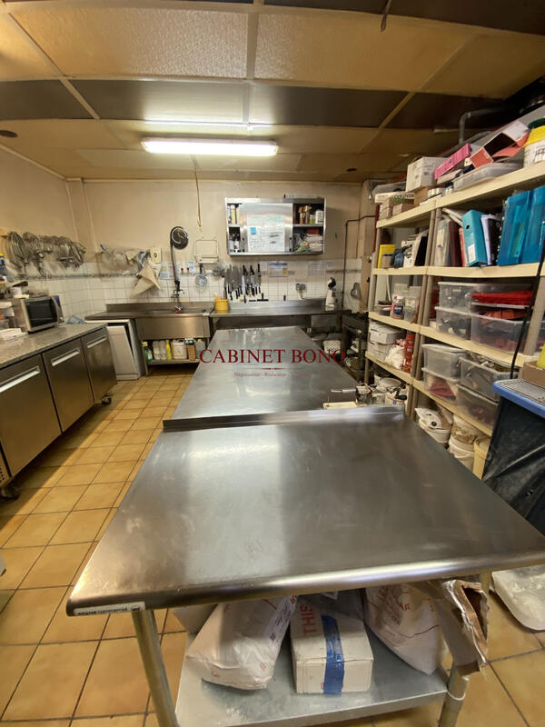 Fonds de commerce - 200 m²