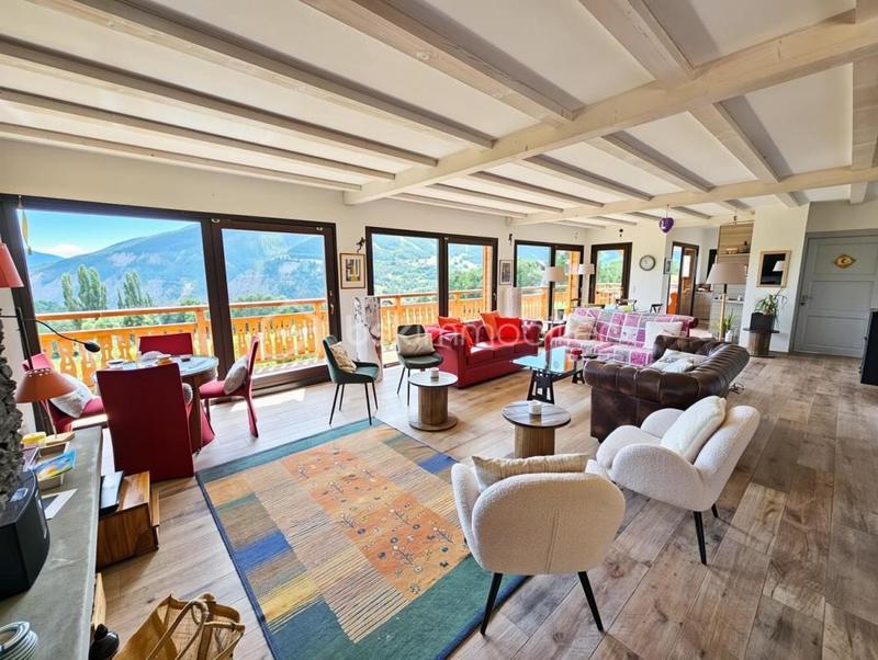 Châlet - 315 m² - 7 pièces