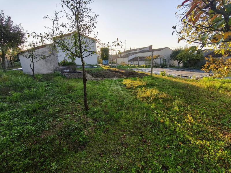 Terrain constructible - 600 m²