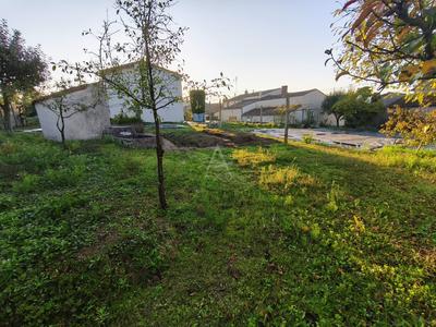 Terrain constructible - 600 m²