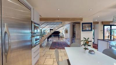 Propriété - 980 m²