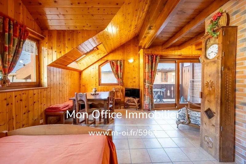 Maison - 122 m² - 7 pièces