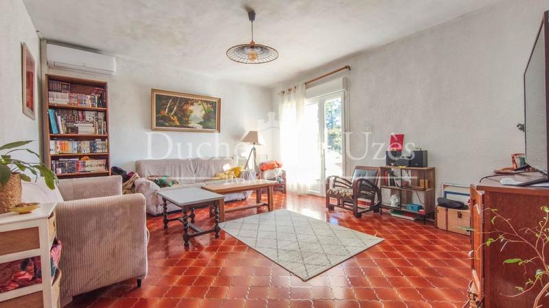 Mas - 200 m² - 12 pièces