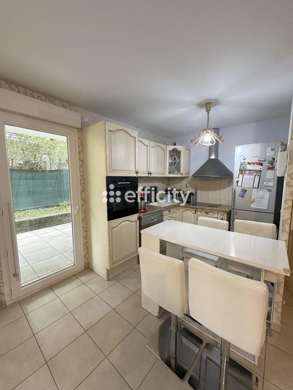 Appartement - 92 m² - 4 pièces