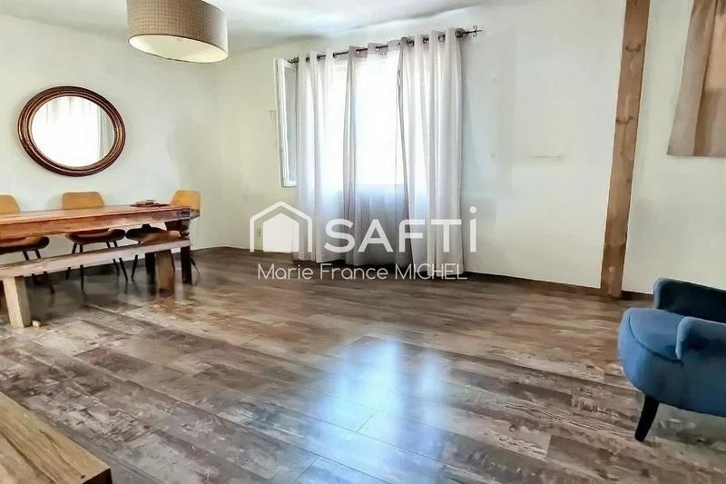 Maison - 90 m² - 5 pièces