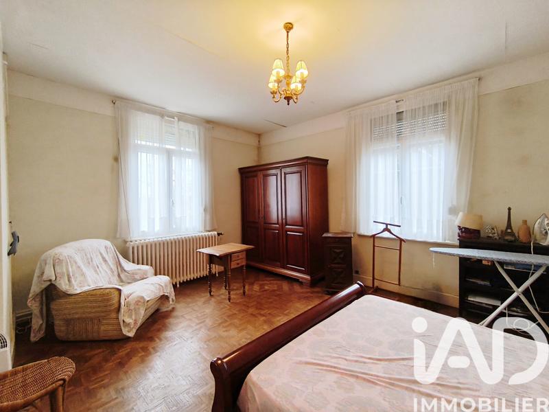 Maison - 211 m² - 7 pièces