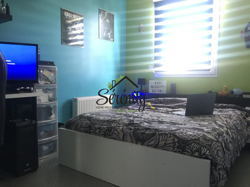 Maison - 90 m² - 5 pièces