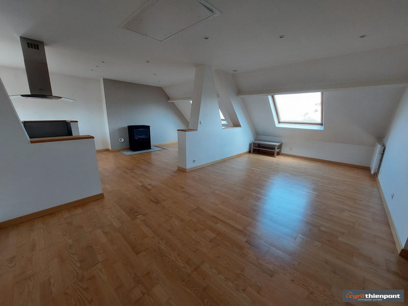 Maison - 177 m² - 8 pièces
