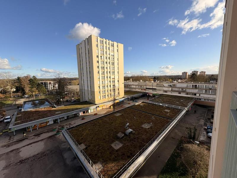 Appartement ancien - 90 m² - 5 pièces