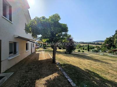 Maison - 114 m² - 6 pièces