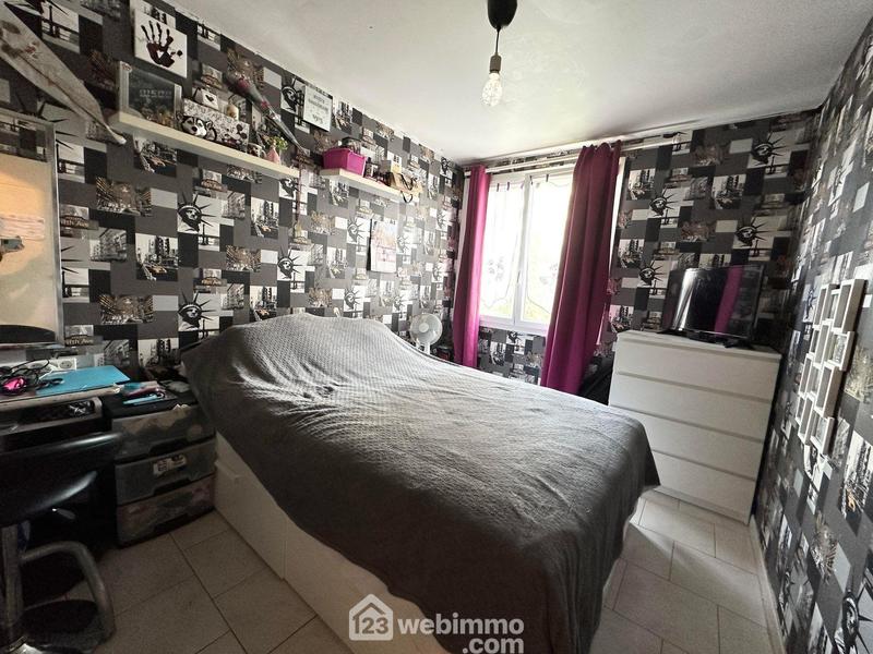 Appartement - 85 m² - 5 pièces