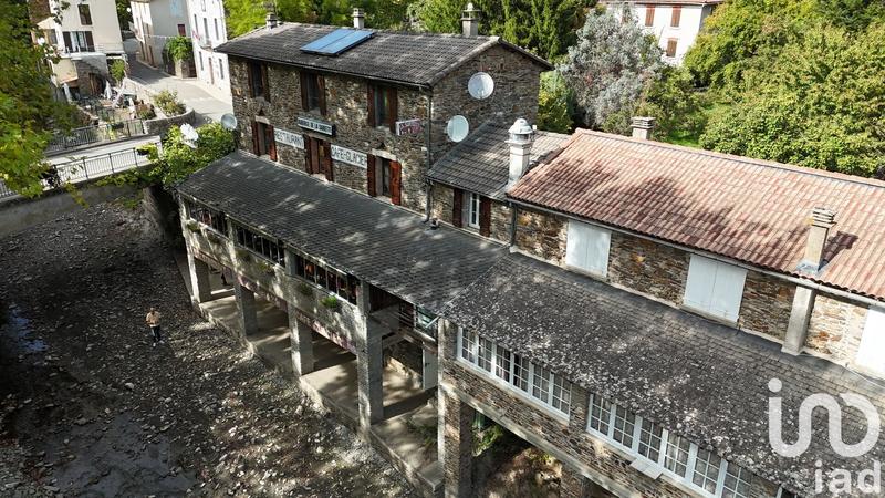 Maison - 208 m² - 7 pièces