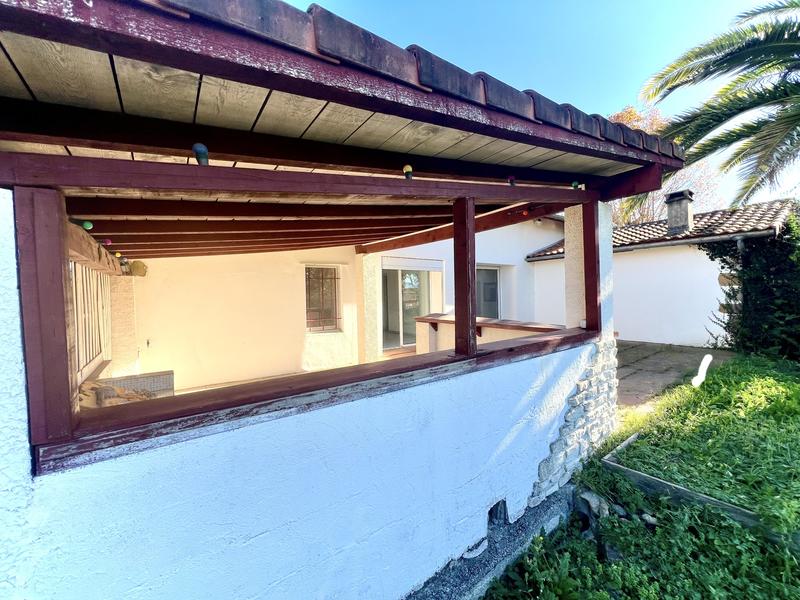 Maison de village - 250 m² - 9 pièces