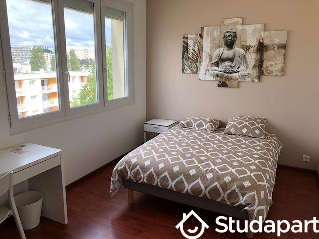 Chambre - 11 m² - 1 pièce