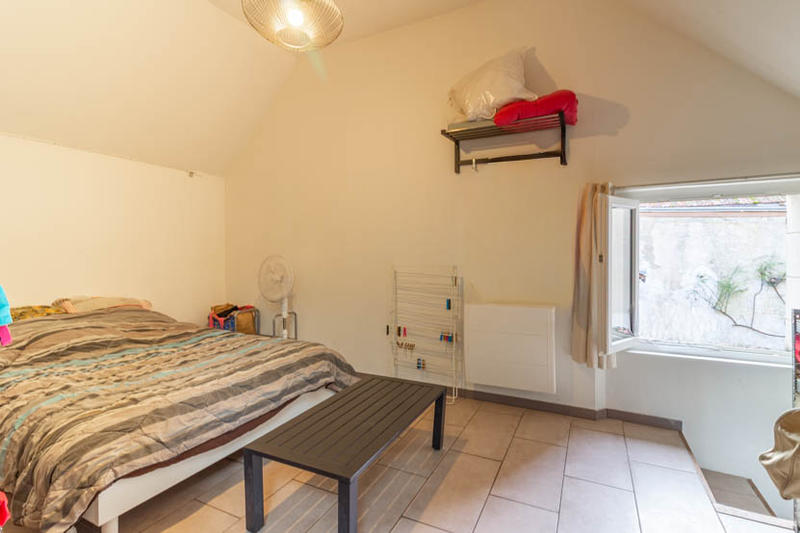 Immeuble - 180 m² - 10 pièces