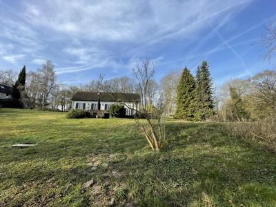 Maison - 395 m² - 14 pièces