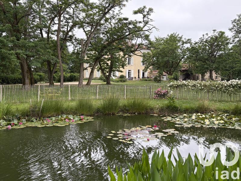 Maison - 729 m² - 23 pièces