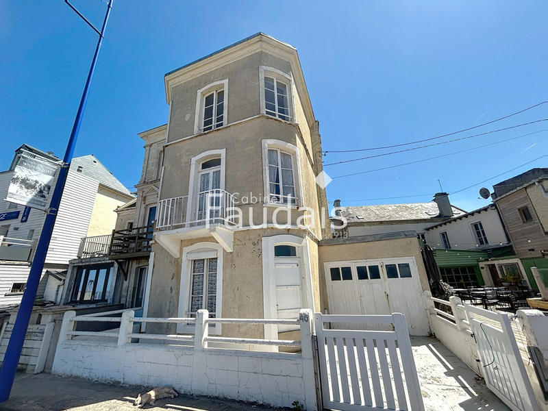 Maison - 152 m² - 7 pièces