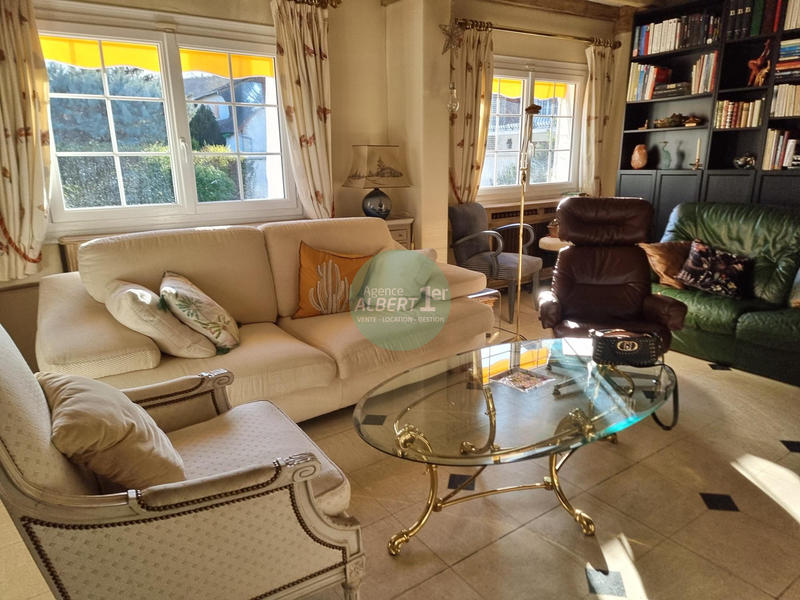 Maison - 154 m² - 8 pièces