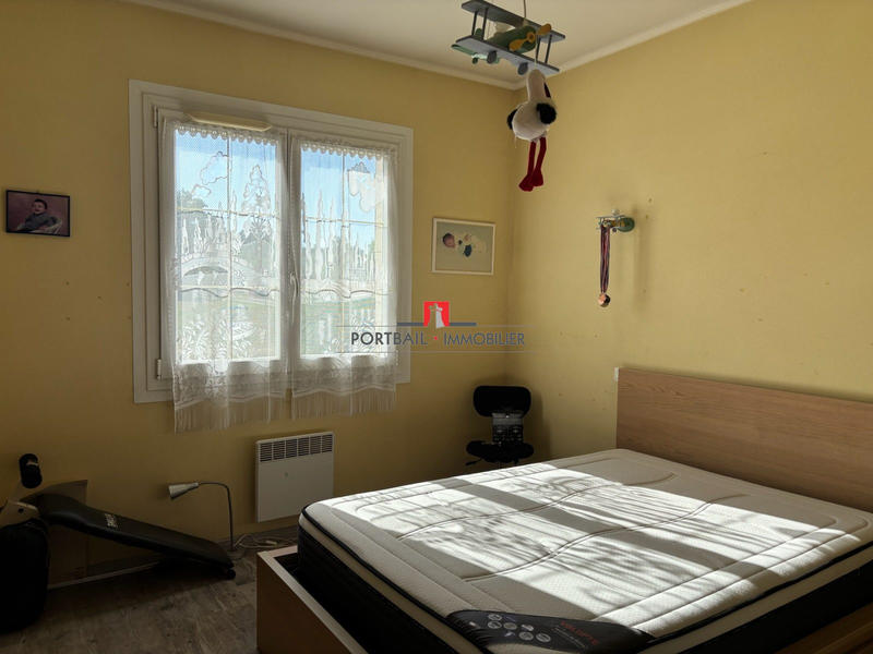 Maison - 208 m² - 9 pièces