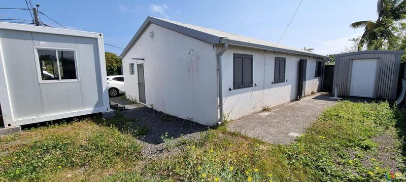 Local commercial - 85 m² - 3 pièces