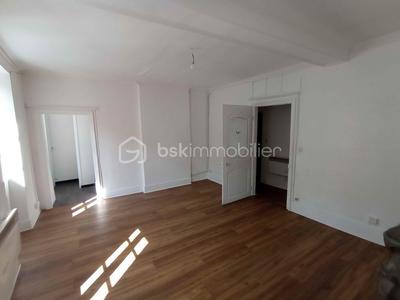 Appartement - 85 m² - 3 pièces