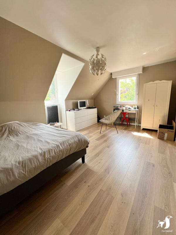 Maison - 195 m² - 7 pièces