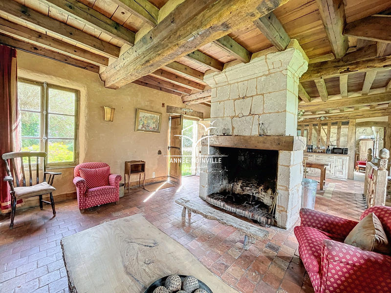 Maison - 245 m² - 8 pièces