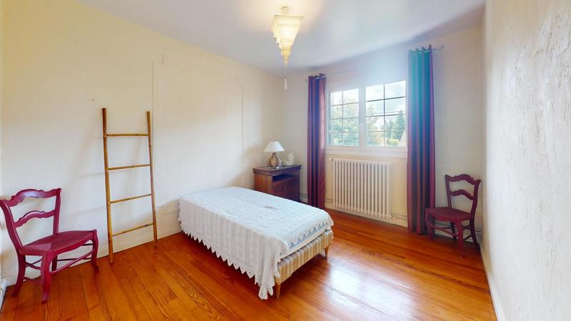 Maison - 198 m² - 7 pièces