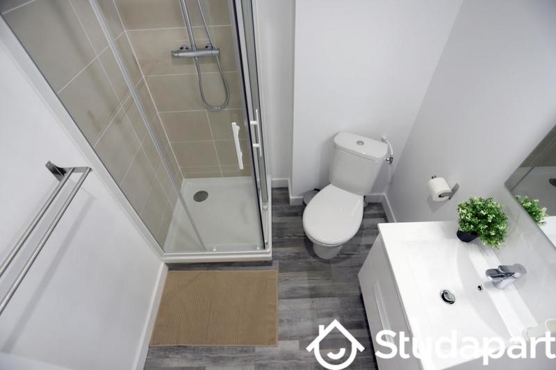 Chambre - 14 m² - 1 pièce