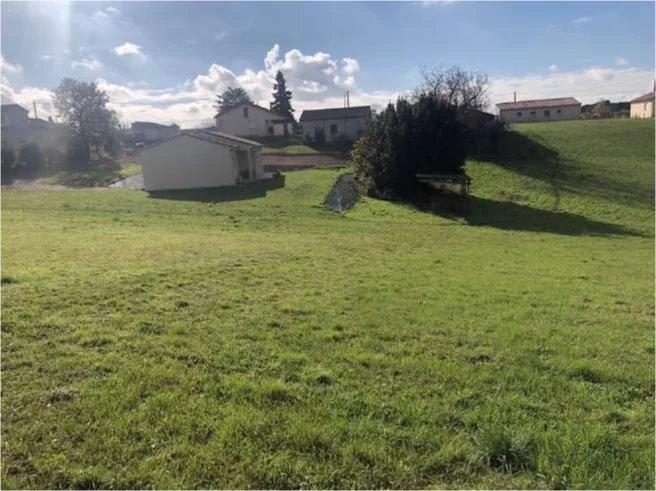 Terrain constructible - 1 446 m²
