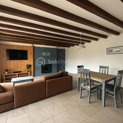 Maison - 158 m² - 8 pièces