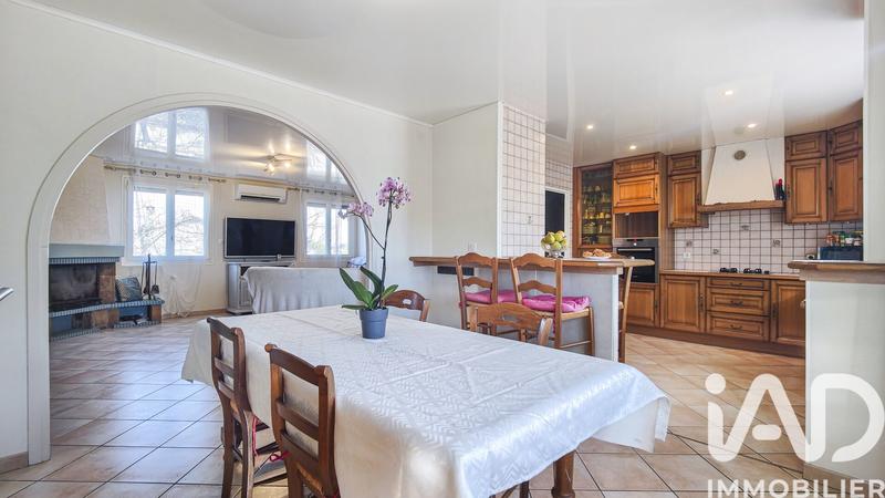 Maison - 142 m² - 5 pièces