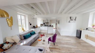 Maison - 345 m² - 12 pièces