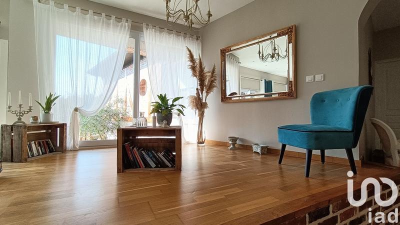 Maison - 397 m² - 16 pièces