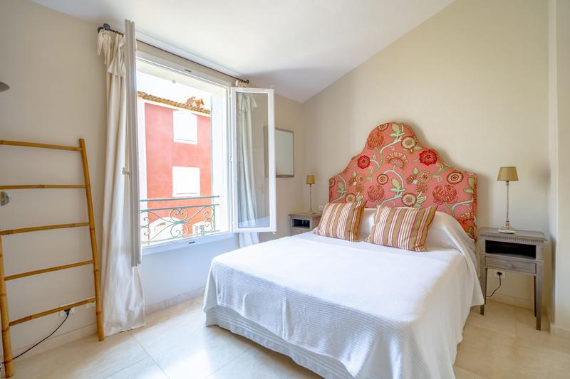 Maison - 161 m² - 7 pièces