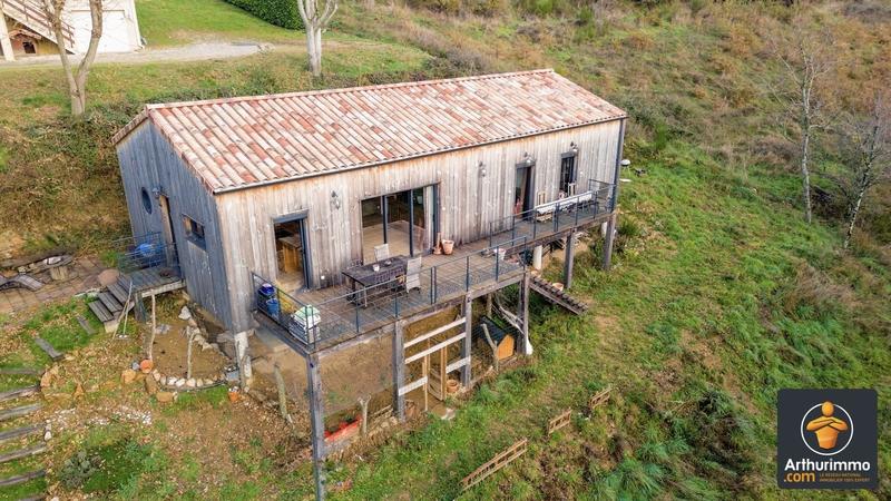 Maison - 95 m² - 4 pièces