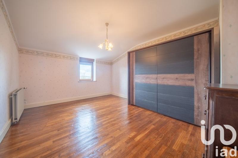 Maison - 200 m² - 7 pièces