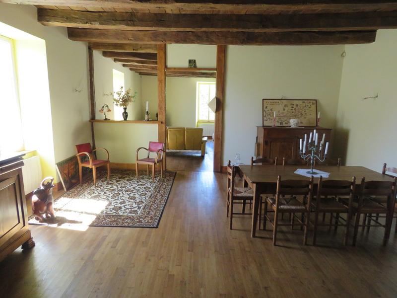 Maison - 250 m² - 6 pièces