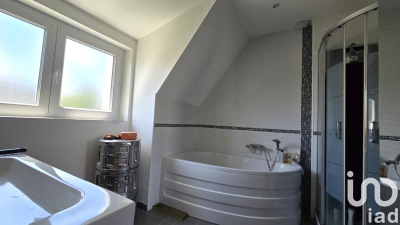 Maison - 93 m² - 5 pièces