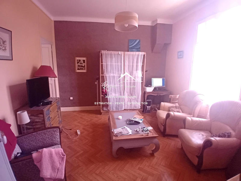 Maison ancienne - 188 m² - 8 pièces