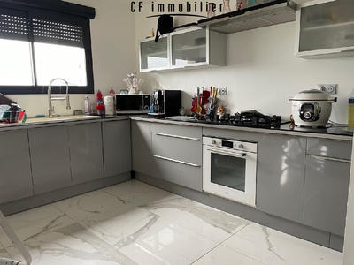 Maison - 137 m² - 5 pièces