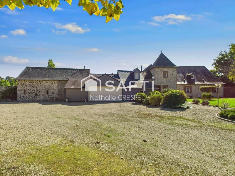 Maison - 350 m² - 8 pièces