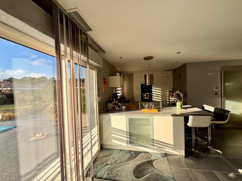 Maison - 111 m² - 4 pièces