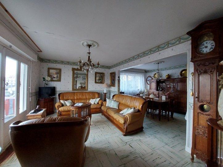 Maison - 98 m² - 4 pièces